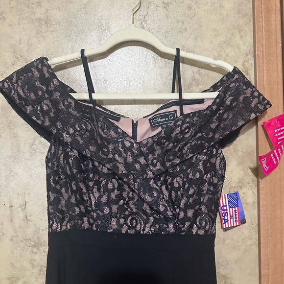 Black light and light pink lace dress - Picture 3 of 5